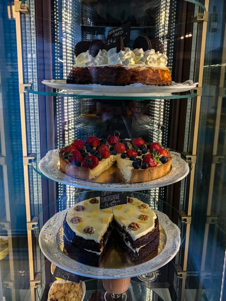 קונדיטוריה בורשה. סופ"ש של אוכל ושופינג בבירת פולין כולל הרבה מתוקים