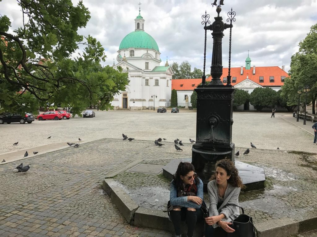 העיר העתיקה בורשה. עצירת חובה במהלך סופ"ש של אוכל ושופינג בבירת פולין