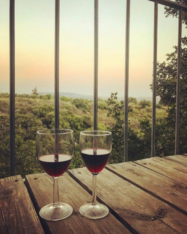 יין אל מול שקיעה אחוזת השחר כליל יין