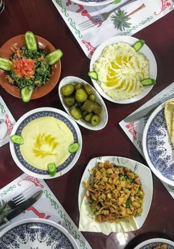 חופשה בעקבה: איפה לישון ומה לאכול בעיר הנופש של ירדן. מסעדת אל שאמי